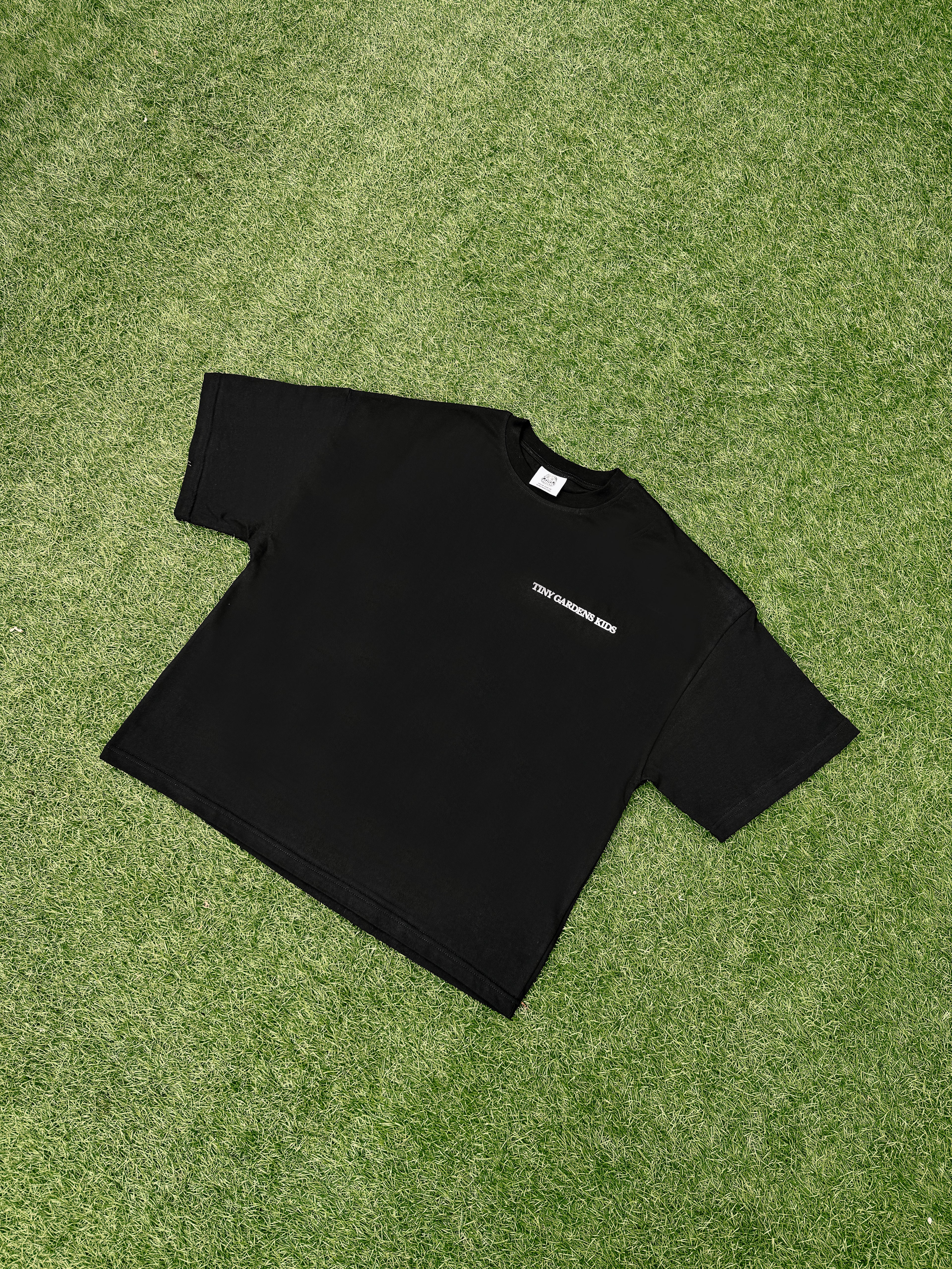 TEE DAISY BLACK