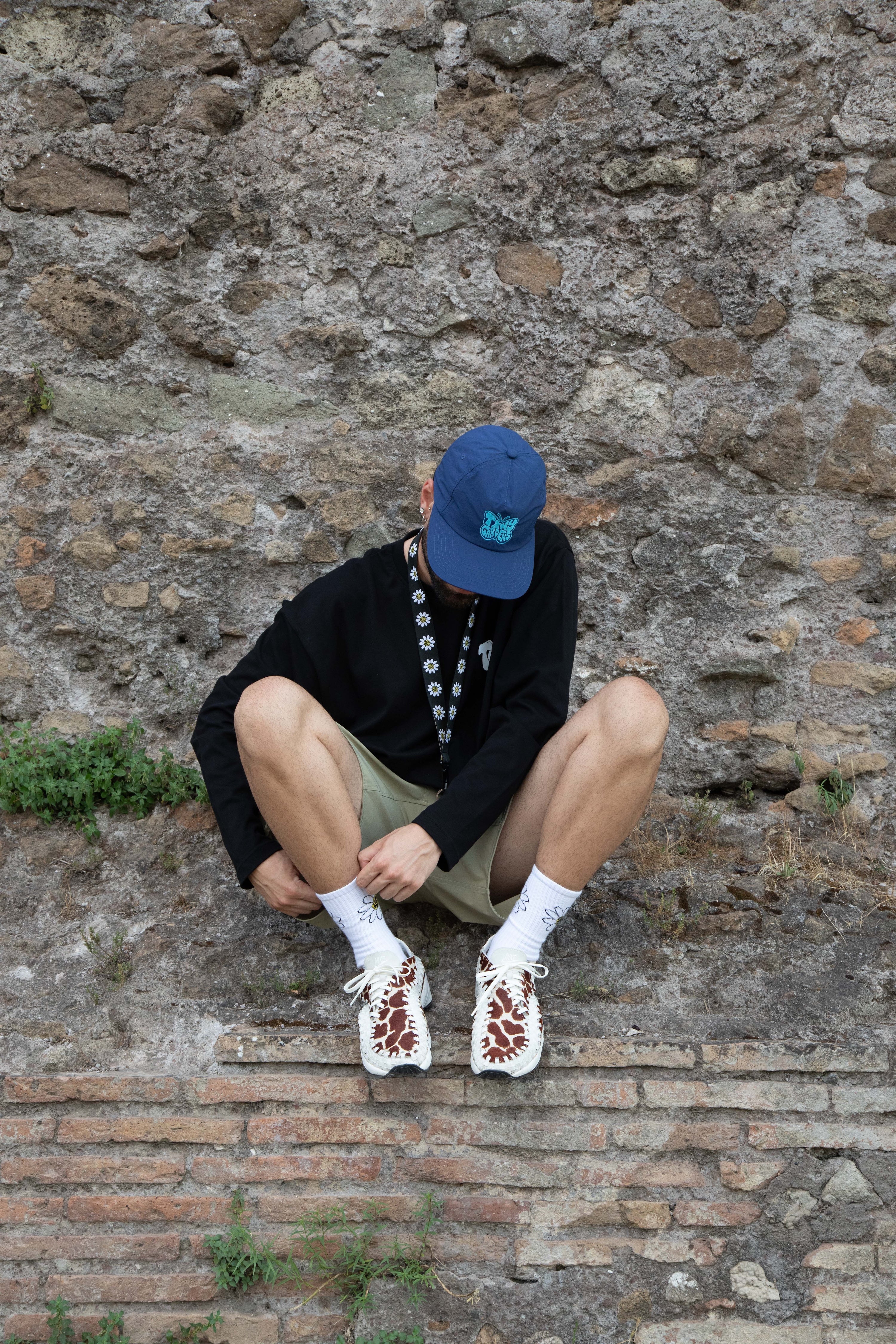 BUTTERFLY NAVY HAT